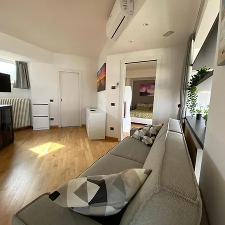 Penthouse With Big Terrace In With Pool Valbrona