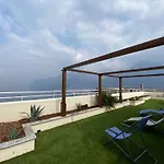 Penthouse With Big Terrace In With Pool Апартаменты Вальброна
