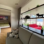 Penthouse With Big Terrace In With Pool Апартаменты