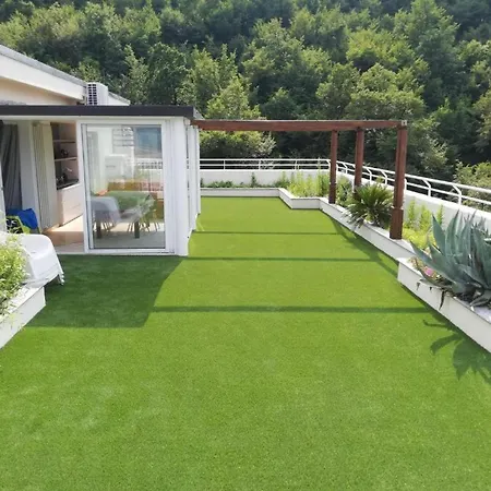 Penthouse With Big Terrace In With Pool דירה *