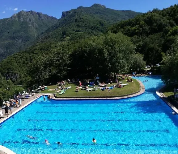 Penthouse With Big Terrace In With Pool Lägenhet