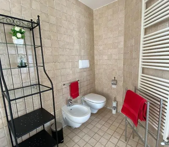 Lägenhet Penthouse With Big Terrace In With Pool Valbrona