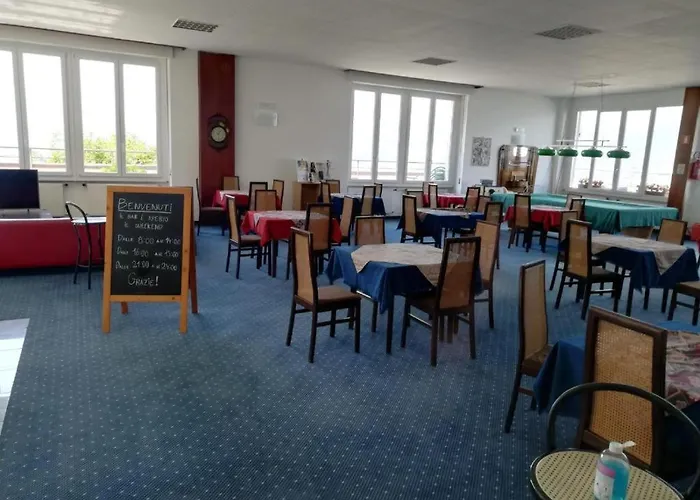 Penthouse With Big Terrace In With Pool Lägenhet